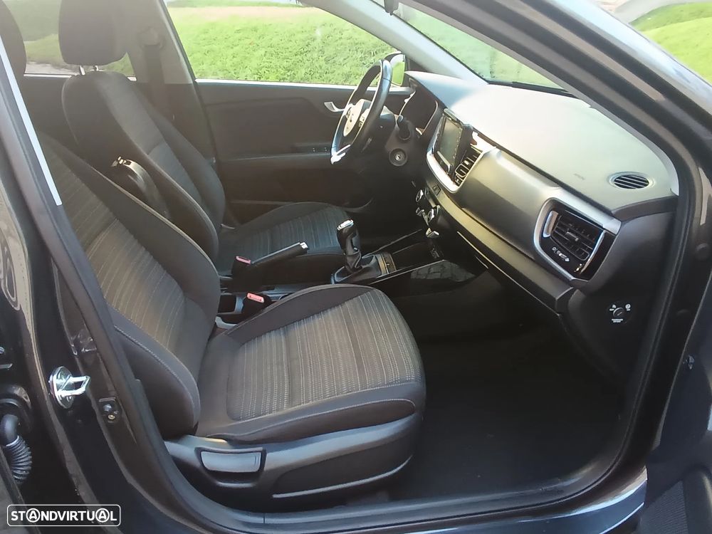 Kia Stonic 1.6 CRDi TX - 6