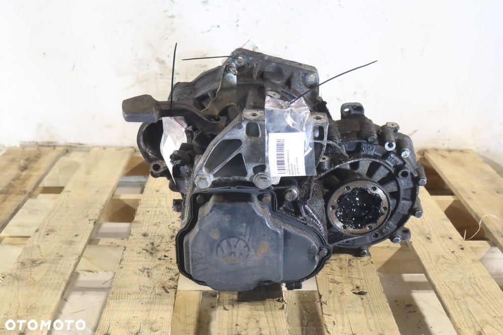 SKRZYNIA BIEGÓW 5 BIEGOWA VOLKSWAGEN JETTA V 1.9TDI JCR - 2