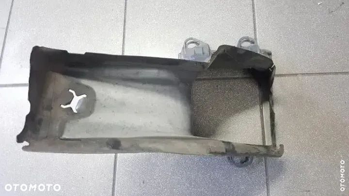Dolot Powietrza Audi A6 C6 4F0145333B