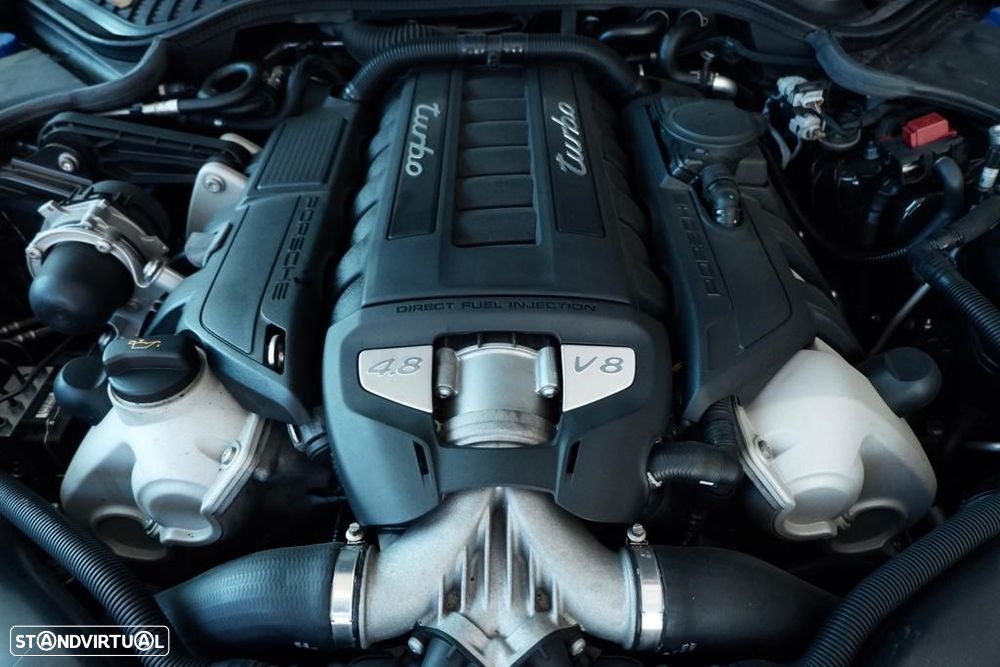 Porsche Panamera Turbo PDK - 6