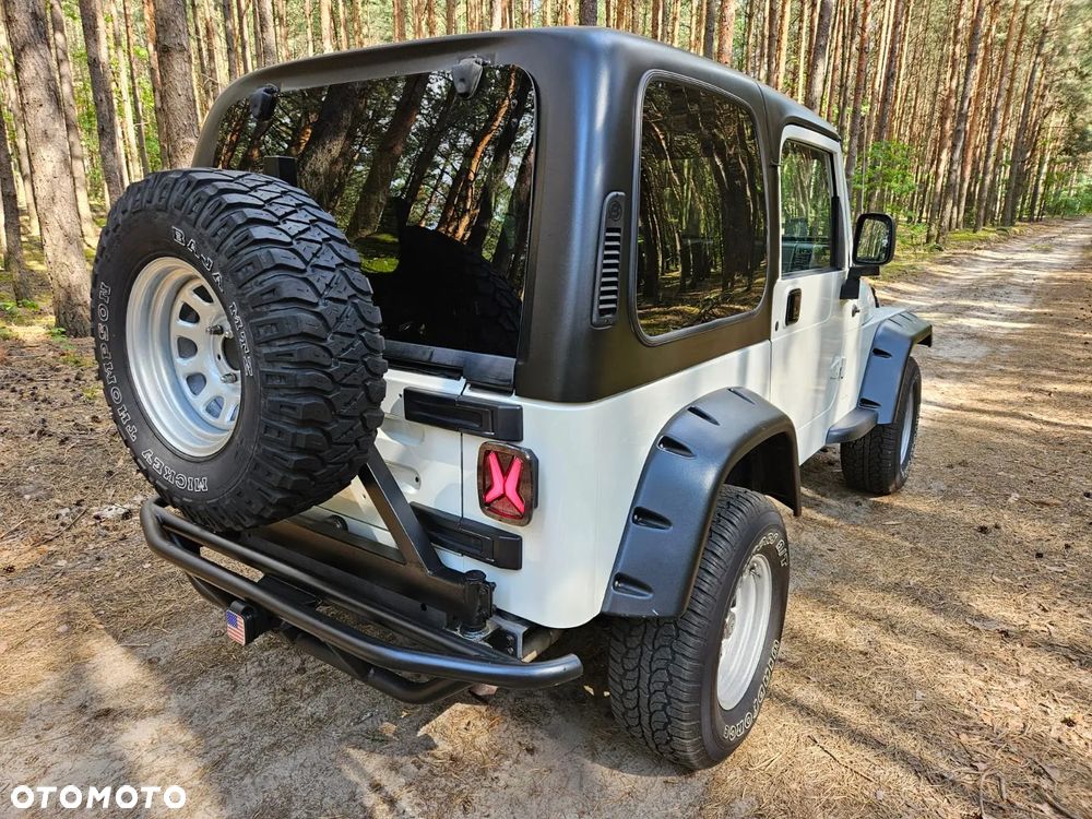 Jeep Wrangler - 4