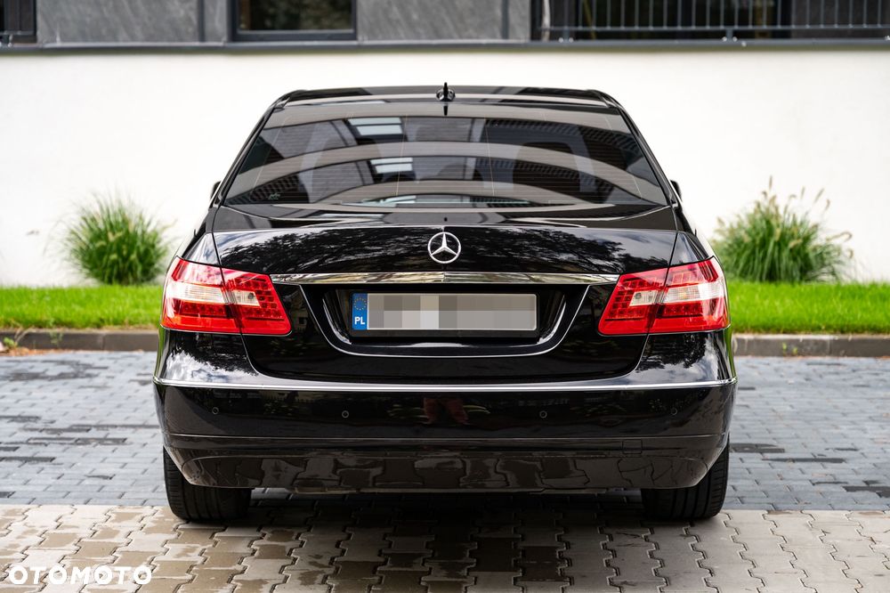 Mercedes-Benz Klasa E 220 CDI DPF BlueEFFICIENCY Automatik Elegance - 5