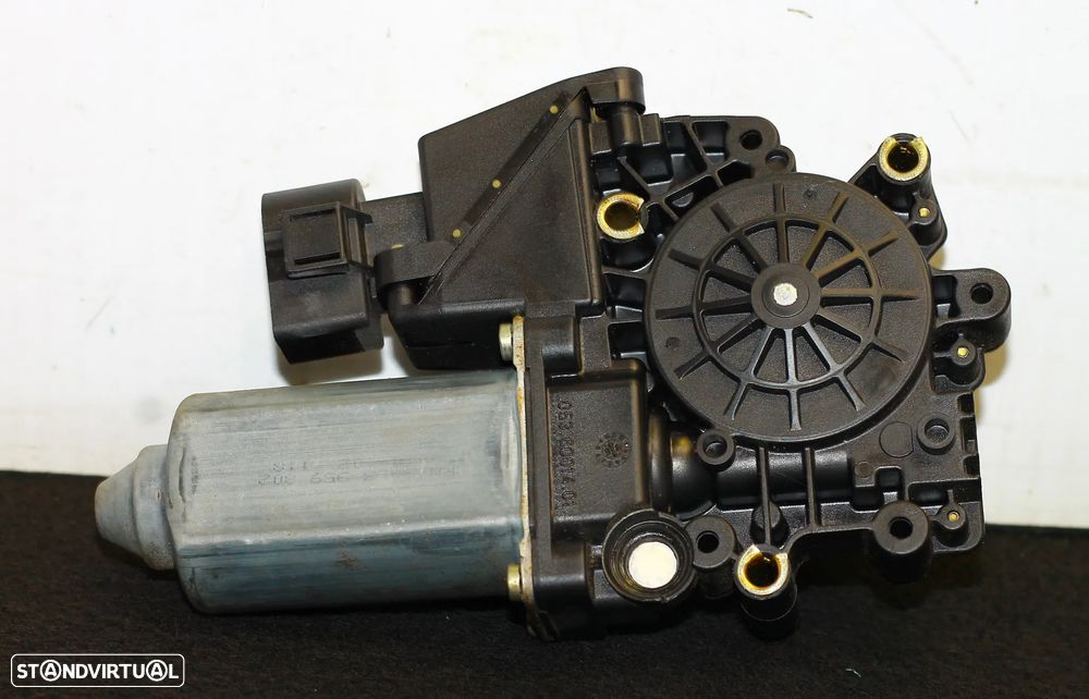 MOTOR ELEVATÓRIO DO VIDRO DIANTEIRO ESQUERDO AUDI A3 - 3