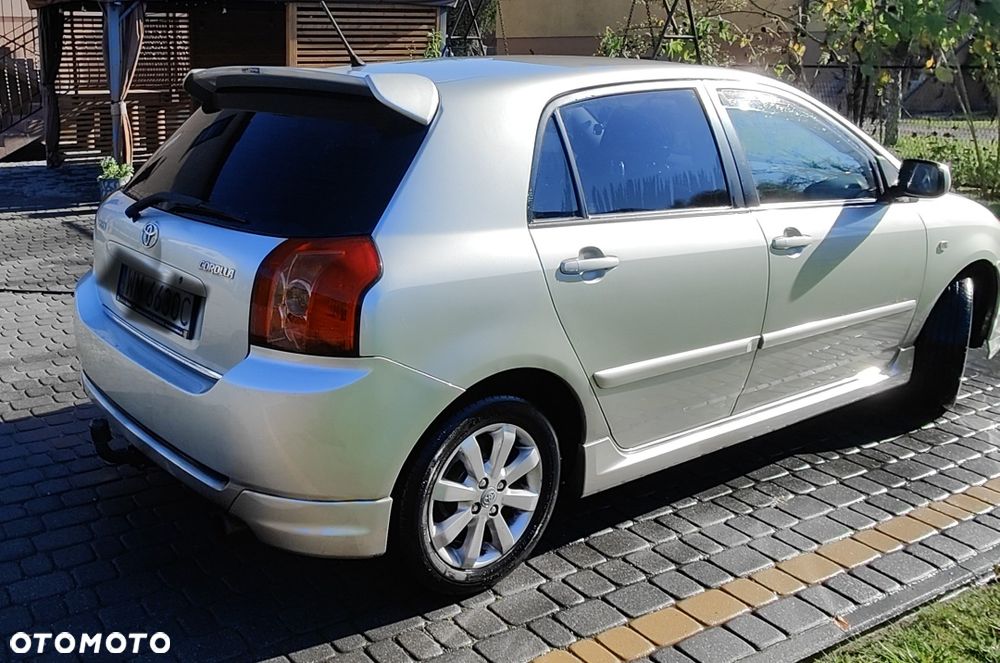 Toyota Corolla - 3
