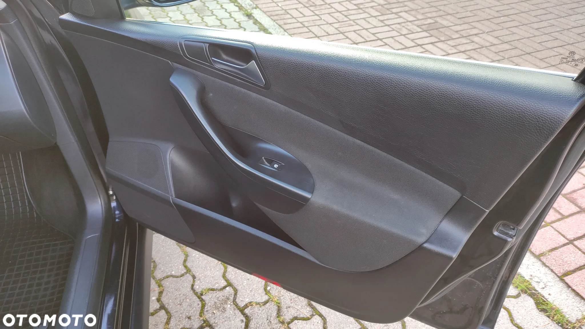 Volkswagen Passat 2.0 TDI DPF Highline - 5