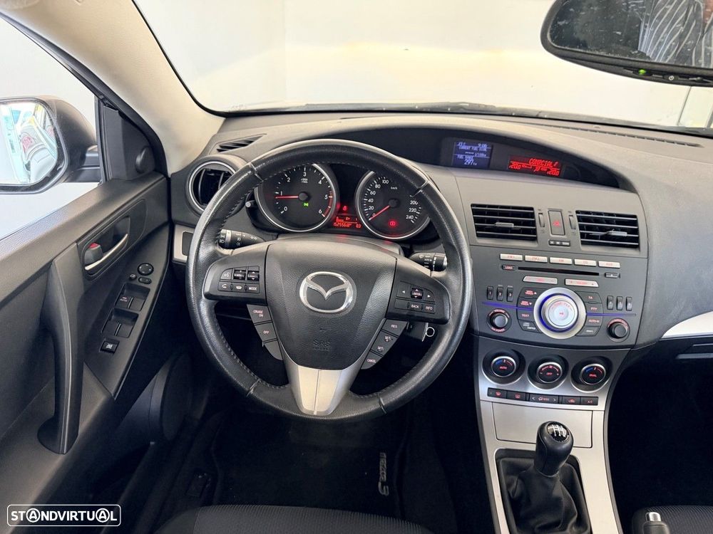 Mazda 3 Hatchback MZ-CD 1.6 Exclusive Plus - 15