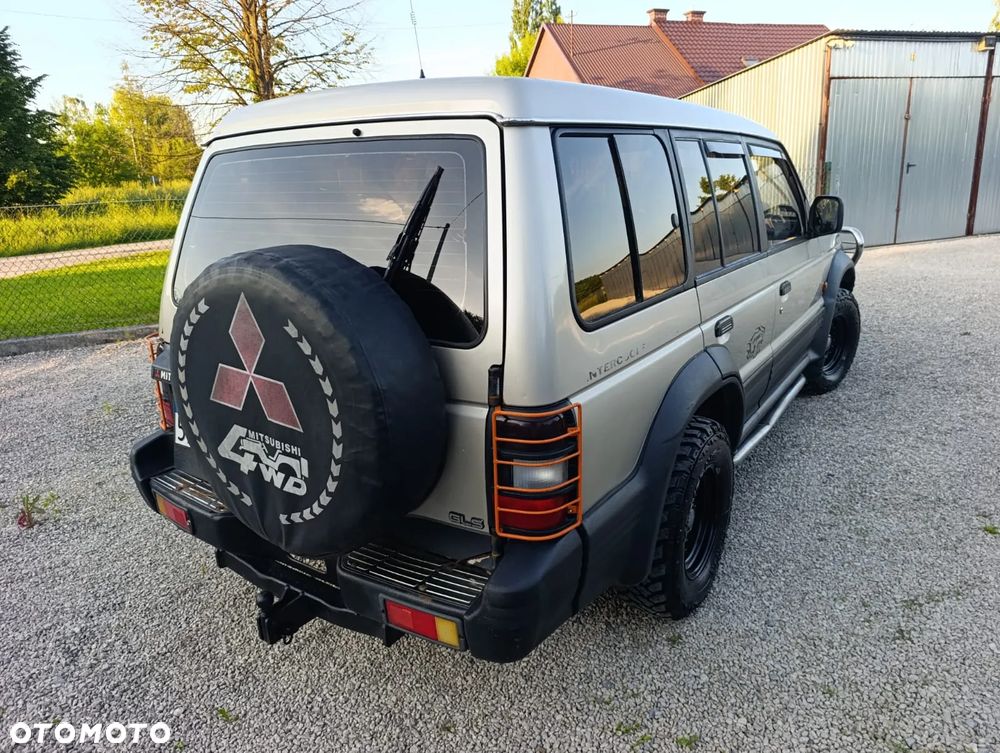 Mitsubishi Pajero 2.5 TD GL - 15
