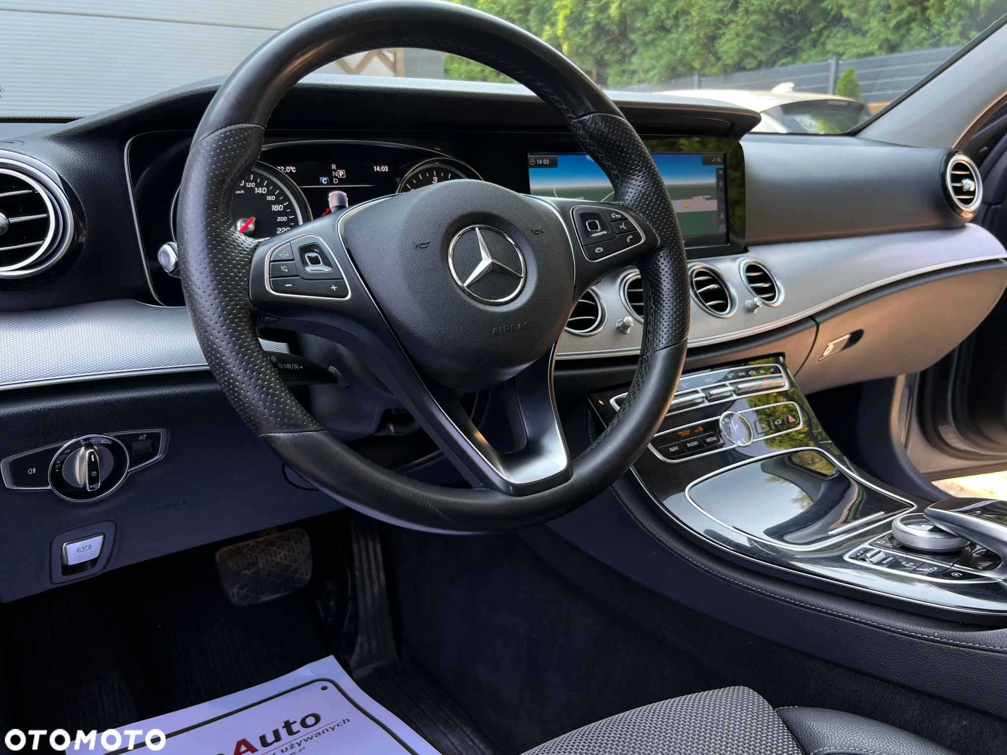Mercedes-Benz Klasa E 220 d - 22