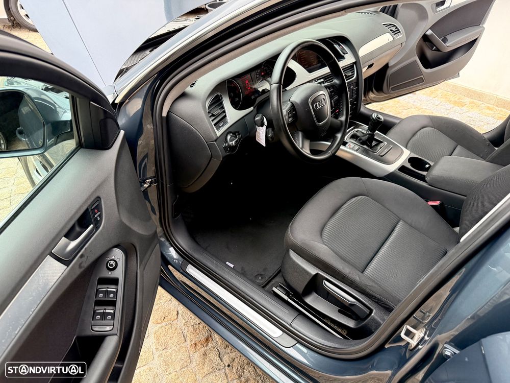 Audi A4 Avant - 41