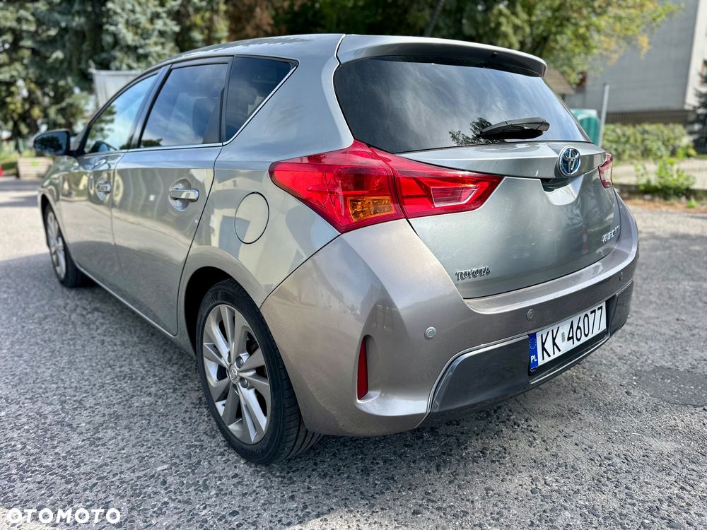 Toyota Auris - 11