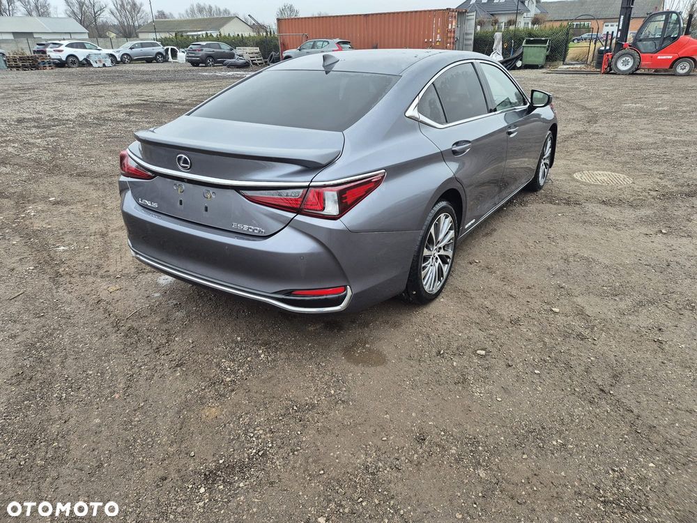 Lexus ES 300h Business Line - 15