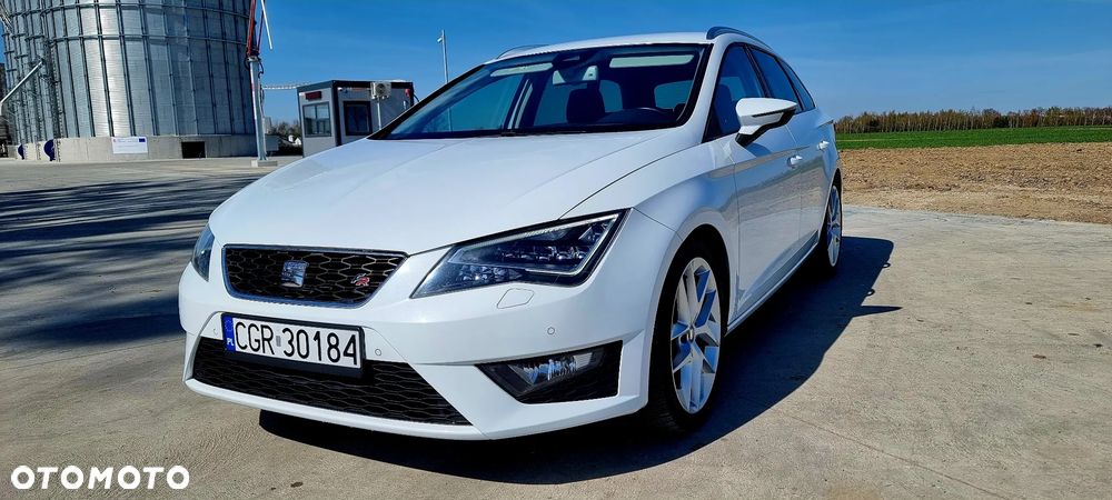 Seat Leon 2.0 TDI DPF Ecomotive DSG FR - 3