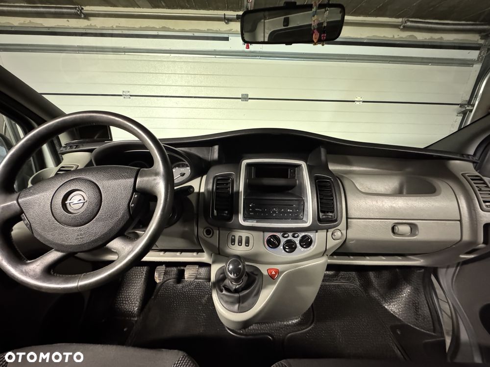 Opel Vivaro - 9