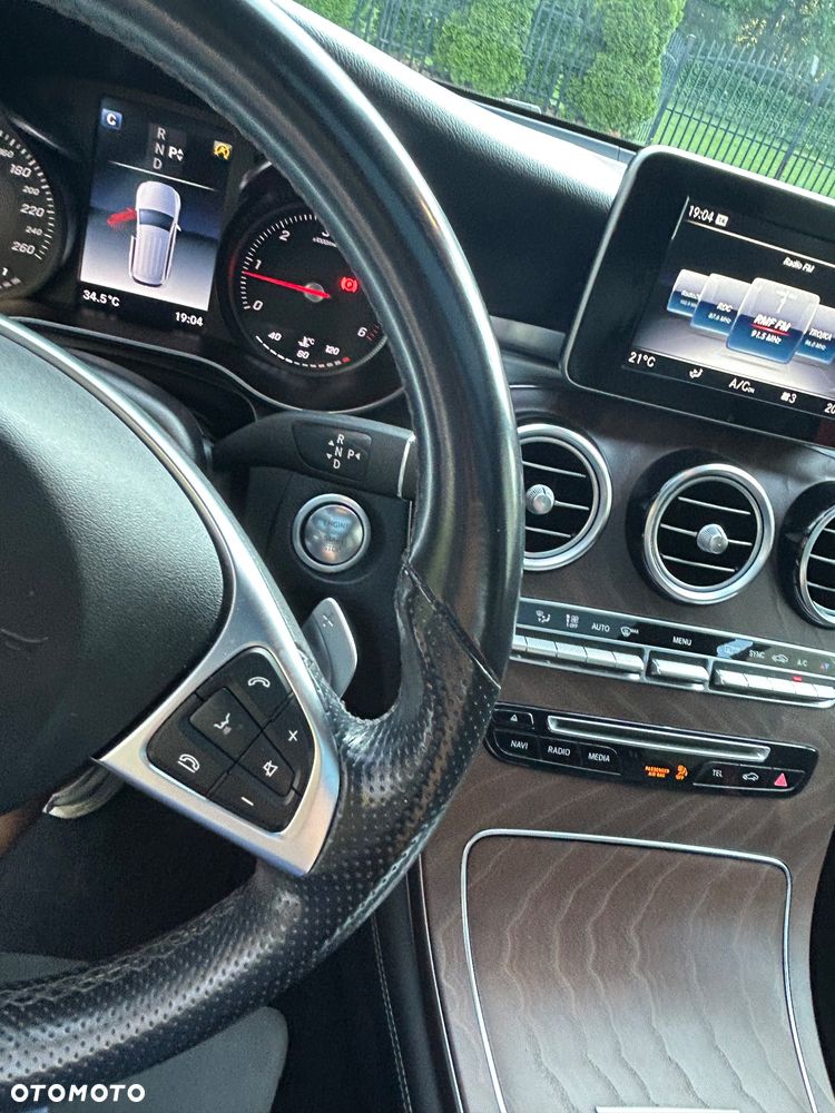 Mercedes-Benz GLC - 21