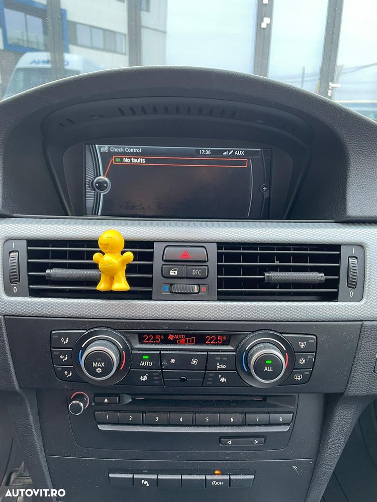 BMW Seria 3 318d DPF Edition Sport - 9