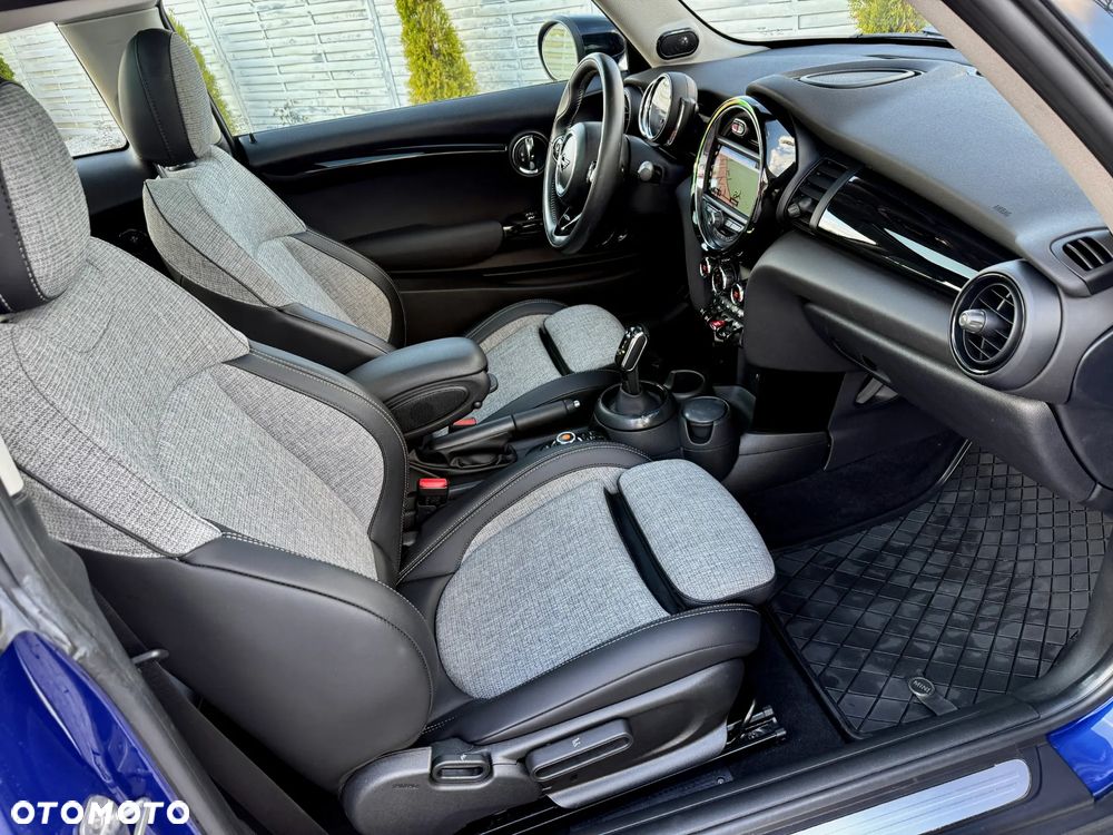 MINI Cooper John Works Trim - 14