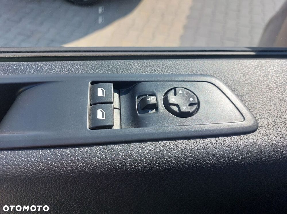 Opel Vivaro - 14