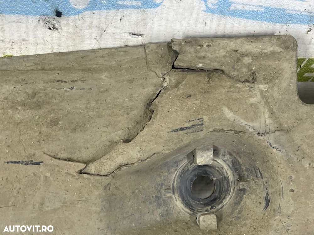 Scut lateral dreapta 1K0825212 Skoda Octavia 2 [2004 - 2008] 2.0 tdi - 6