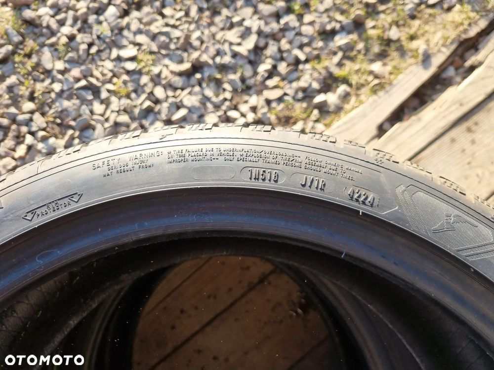 Opony Goodyear UltraGrip Performance3 235/40R19 96V 2024r.4x8,5mm jak nowe - 10