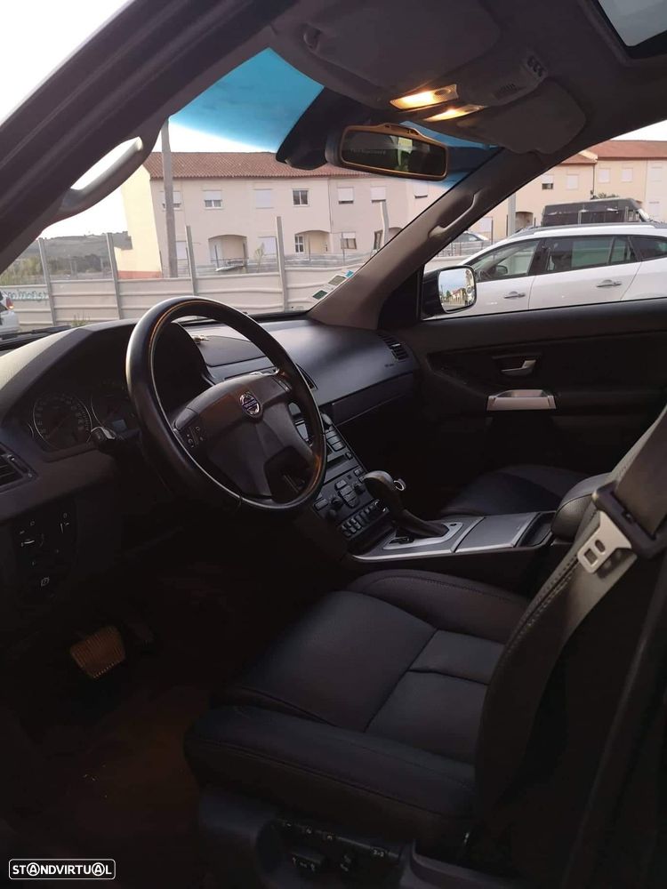Volvo XC 90 2.4 D5 7L Nivel 3 Auto. - 3