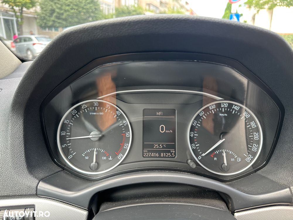 Skoda Octavia 1.6 TDI Greenline - 11