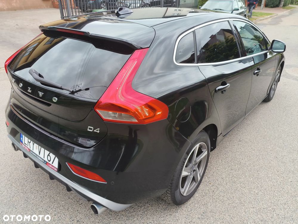 Volvo V40 D4 Drive-E R-Design Summum - 24