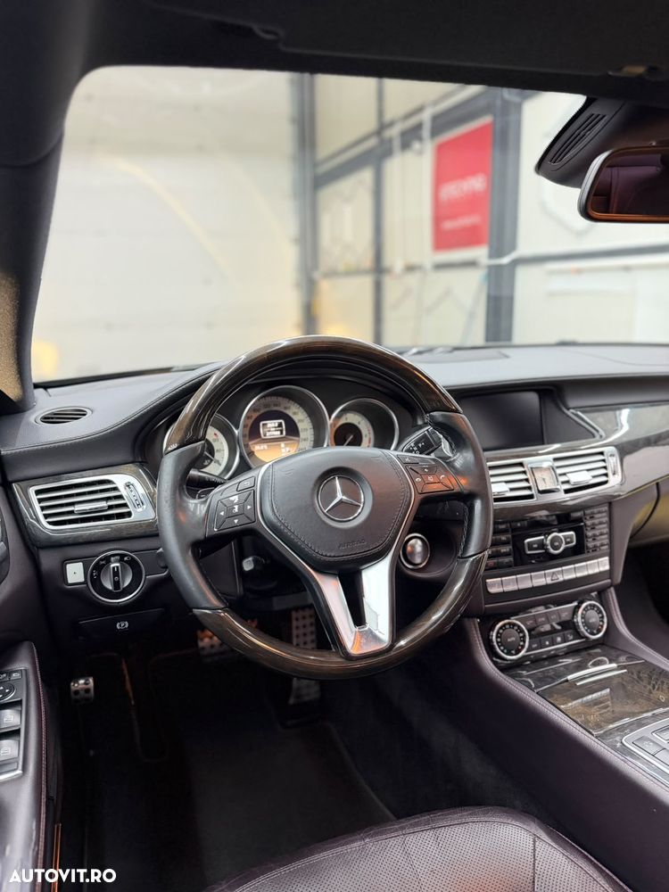 Mercedes-Benz CLS - 7