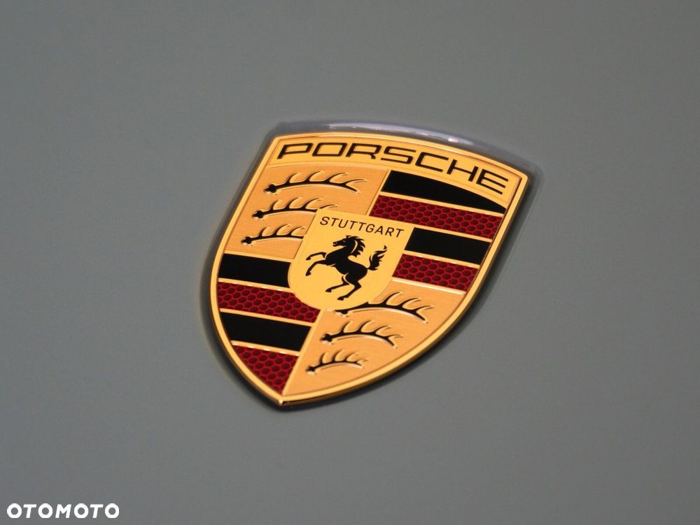 Porsche Taycan 105kWh 4S Black Edition - 9