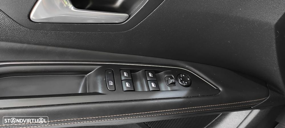 Peugeot 3008 1.5 BlueHDi GT Line - 28