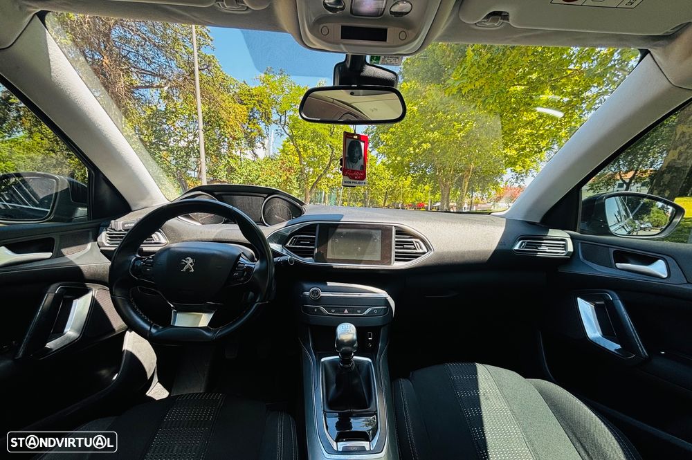 Peugeot 308 SW 1.6 BlueHDi Allure - 12