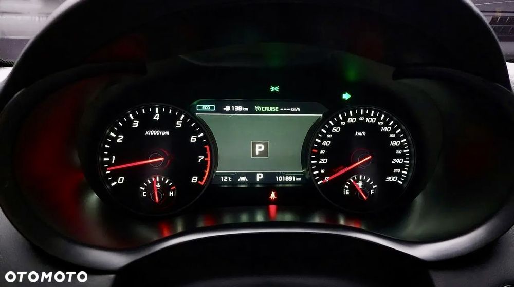 Kia Stinger 3.3 T-GDI AWD GT - 9