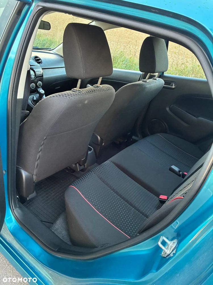 Mazda 2 - 8