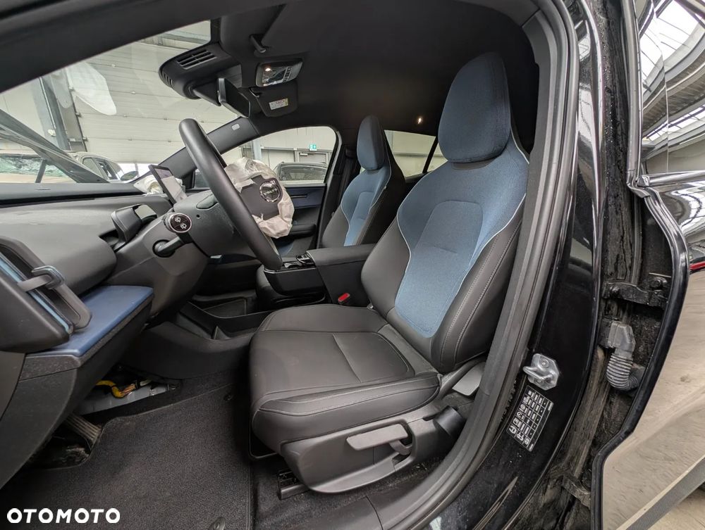 Volvo EX30 - 8