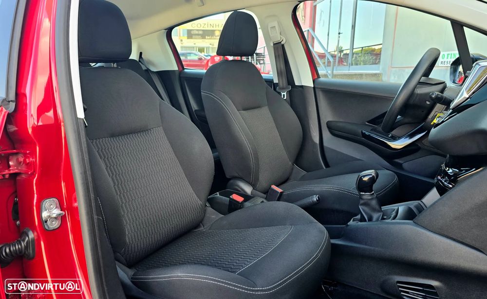 Peugeot 208 1.2 PureTech Active - 20