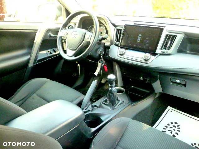 Toyota RAV4 2.0 D-4D Prestige - 10