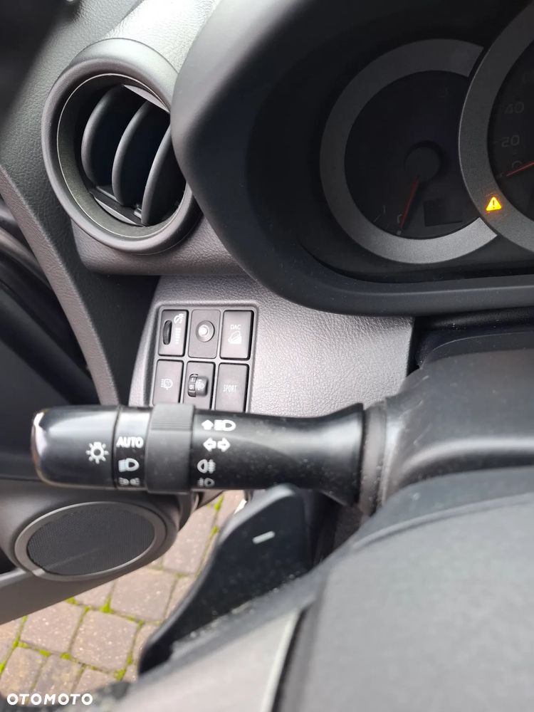 Toyota RAV4 2.0 VVT-i Prestige NAVI MS - 25