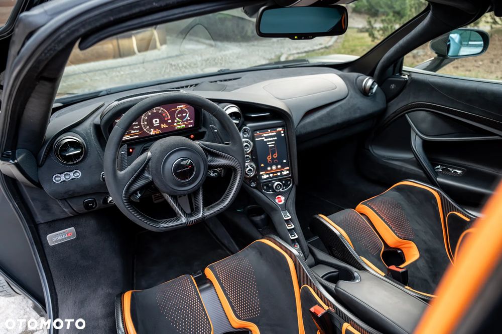 McLaren 720S Coupe - 31