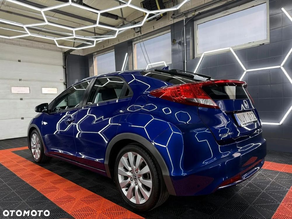Honda Civic 1.8 i-VTEC Sport - 9