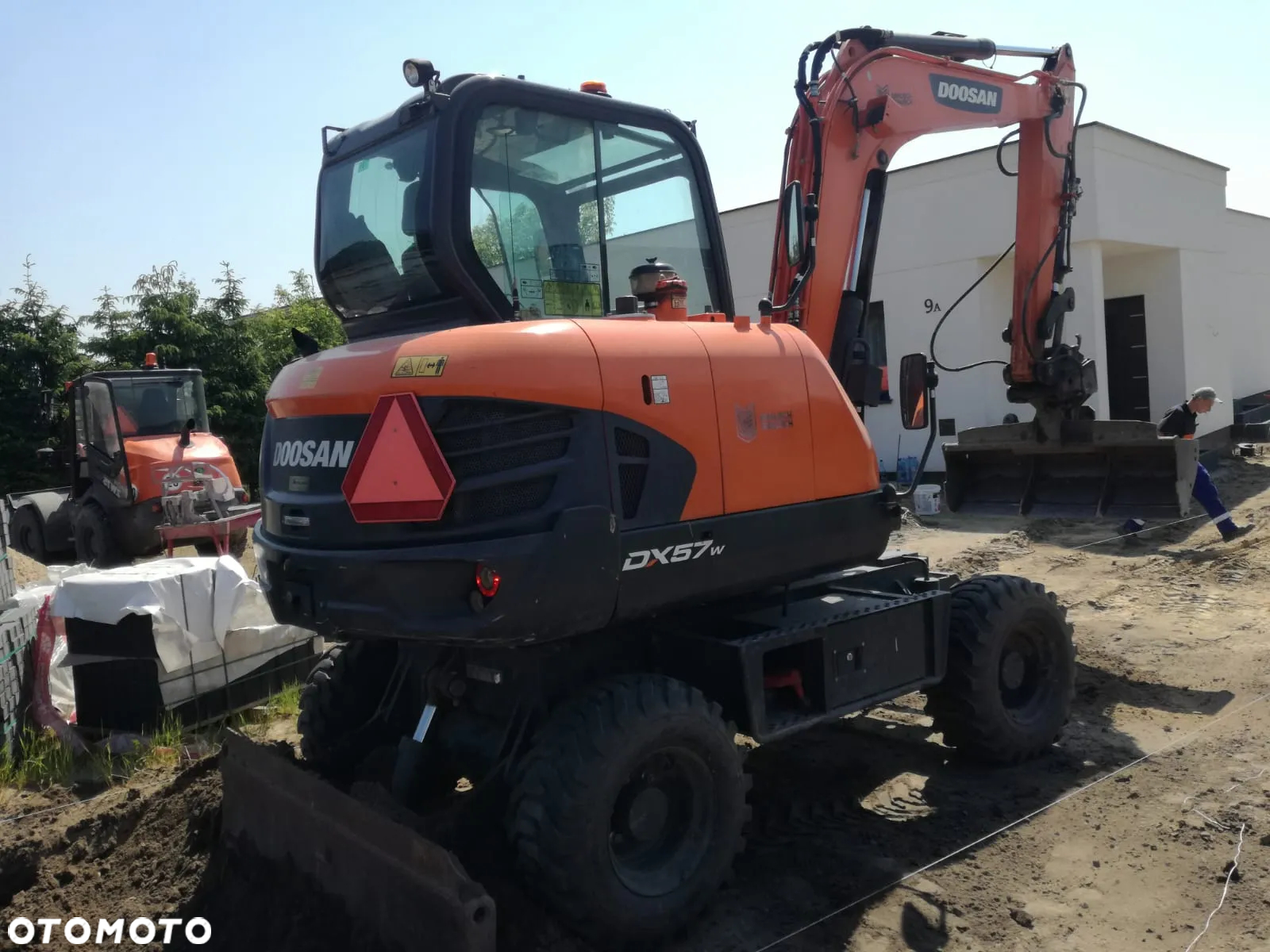 Doosan DX57 - 2