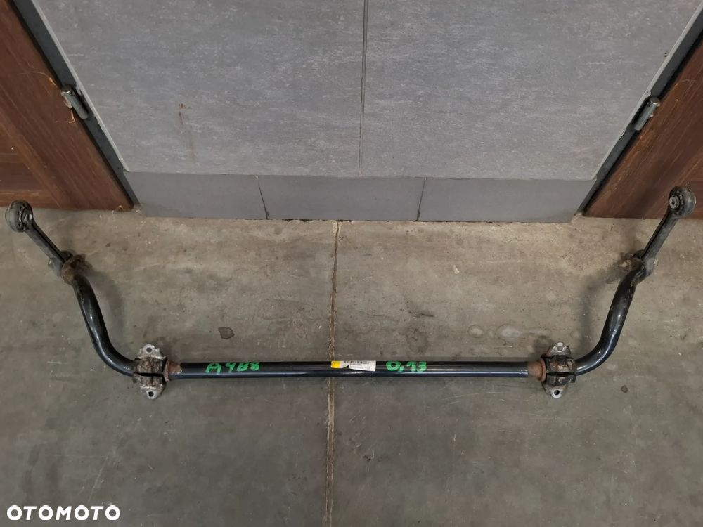 Drążek stabilizatora przód Audi A4B8 2,0 TDI 2013 rok nr 8K0411309L - 1