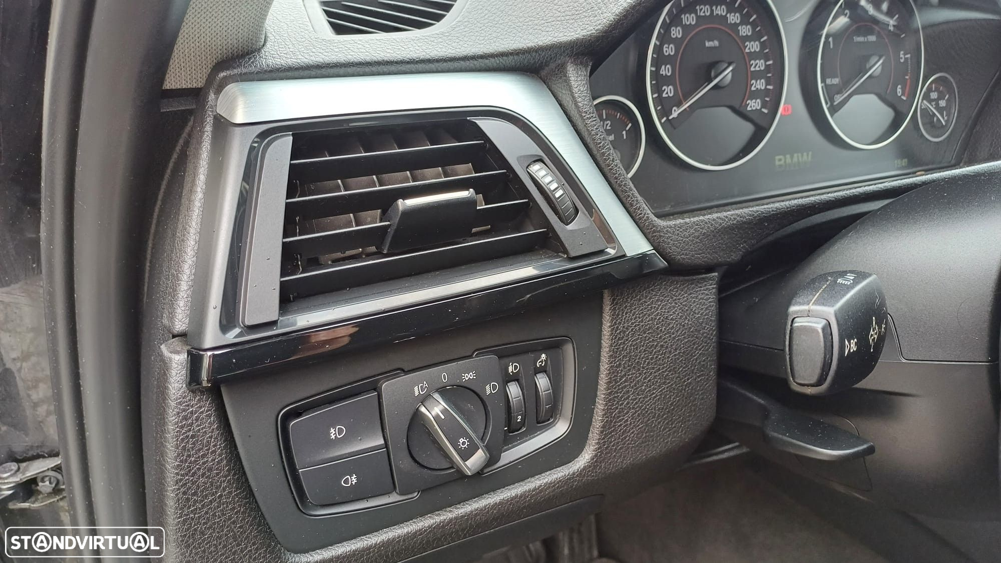 BMW 318 d Touring Line Sport - 16