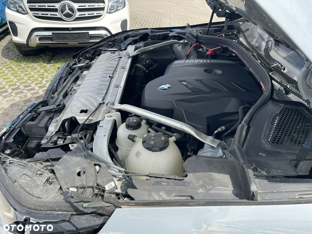 BMW X3 xDrive20 mHEV - 19