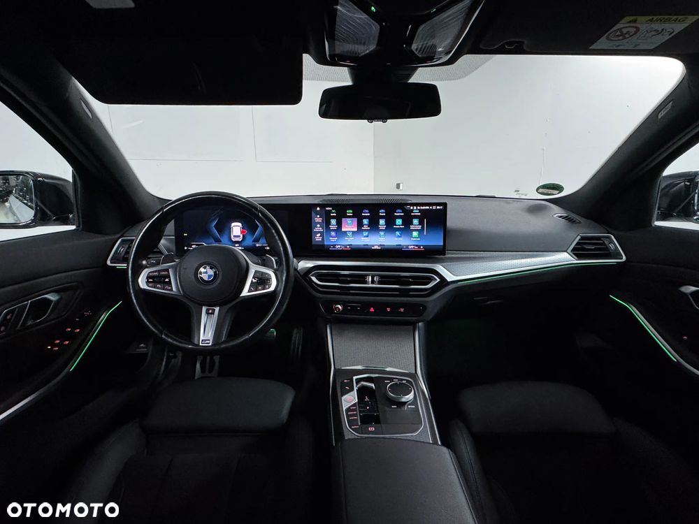 BMW Seria 3 320d Touring xDrive M Sport - 24