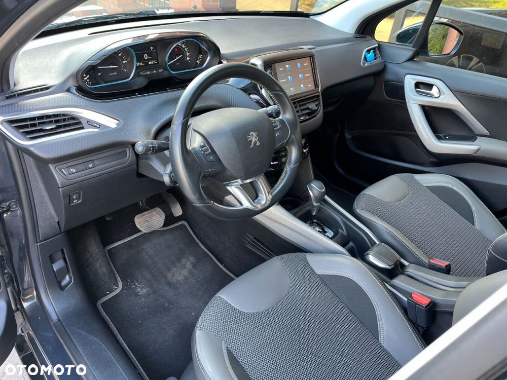 Peugeot 2008 1.2 Pure Tech GPF Allure S&S EAT6 - 8