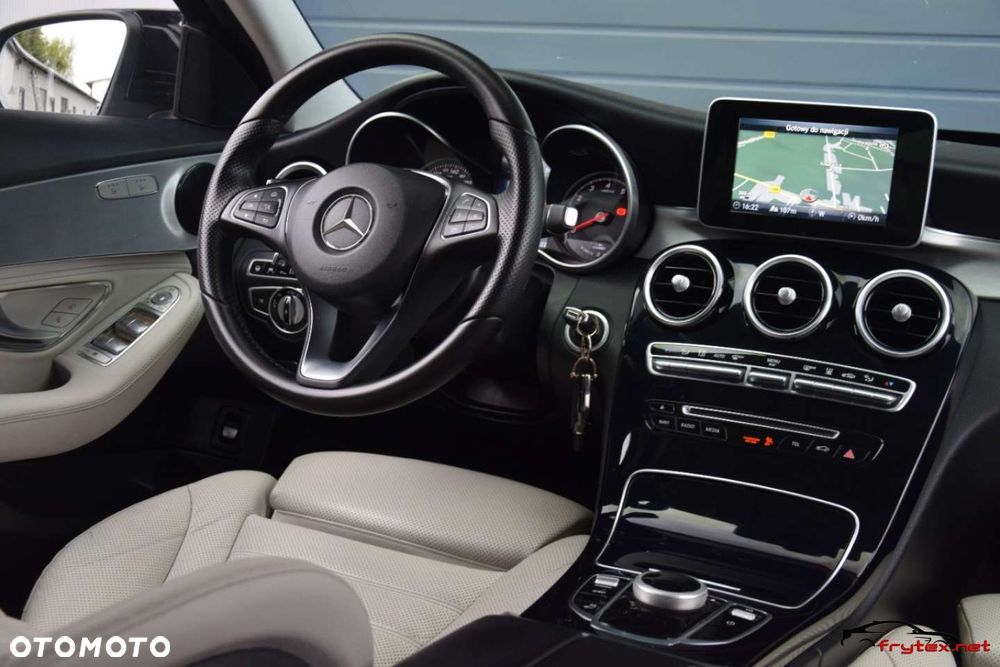 Mercedes-Benz Klasa C - 30