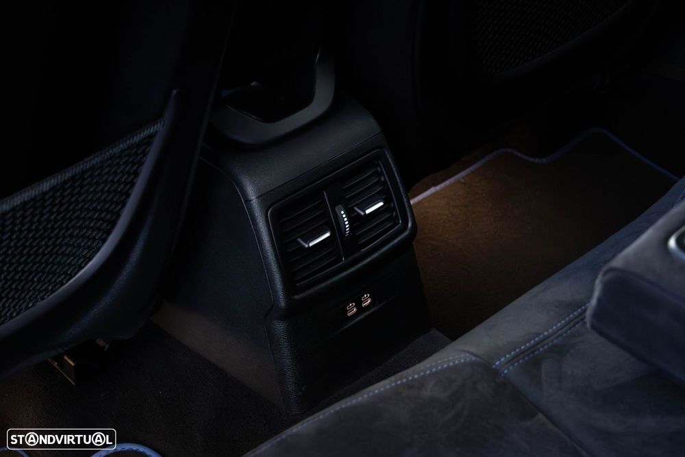 BMW X2 18 d sDrive Auto Pack M - 29