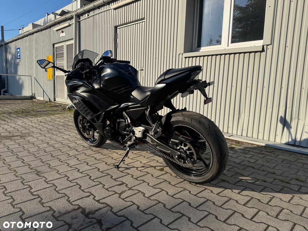 Kawasaki Ninja - 6