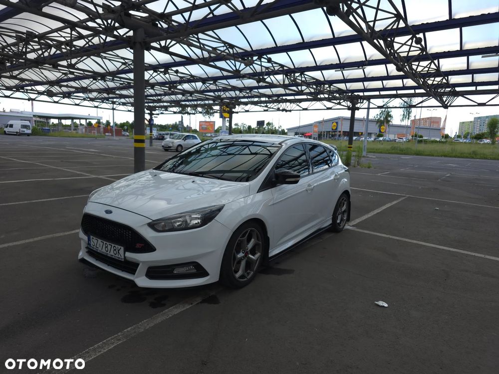 Ford Focus - 22