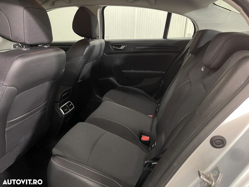 Renault Megane TCe 140 GPF Equilibre - 12