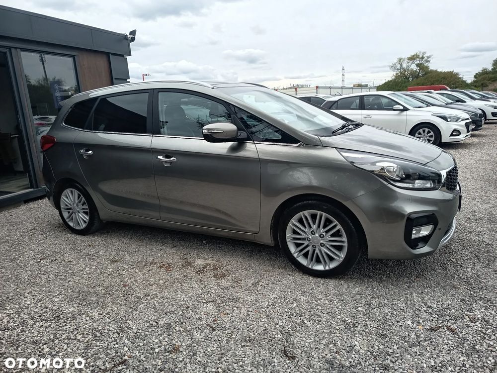 Kia Carens 1.7 CRDi 141 Dream Team Edition - 8
